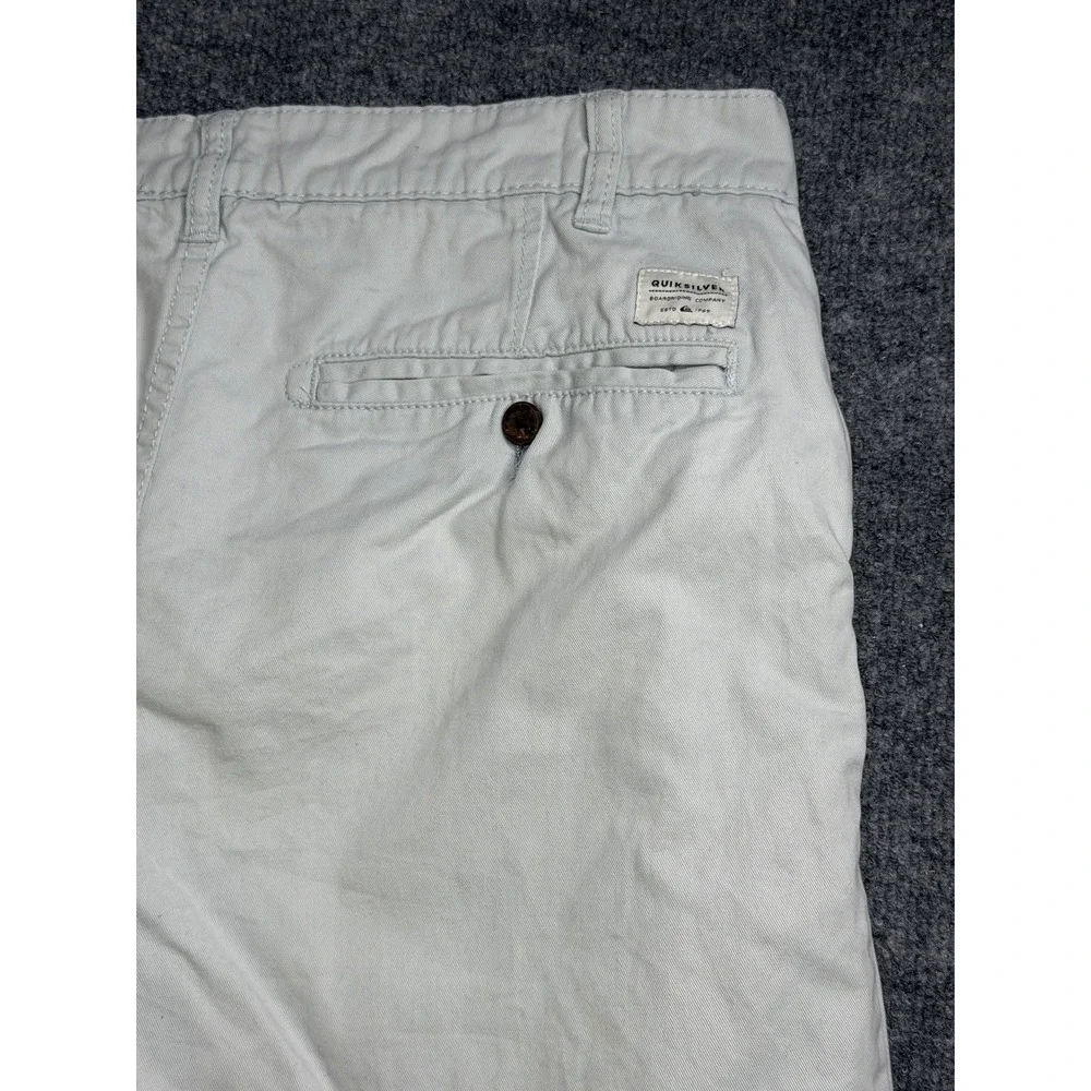 Quicksilver Flat Front Chino Shorts Men Straight Fit  100% Cotton Golf Casual 32